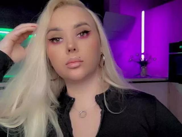 In-your-fucking-mind on BongaCams 
