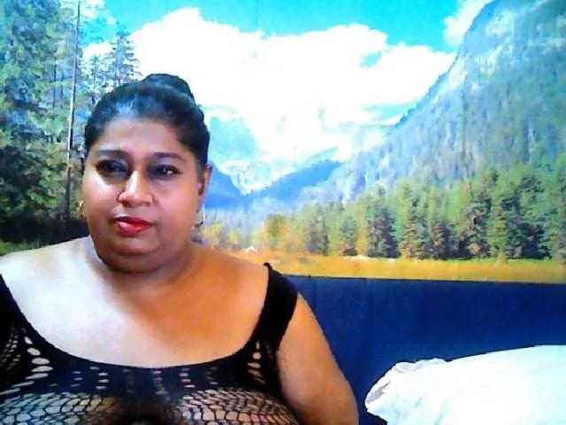 indianhoney on BongaCams 