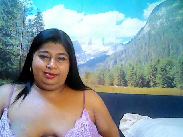 indianhoney on BongaCams 