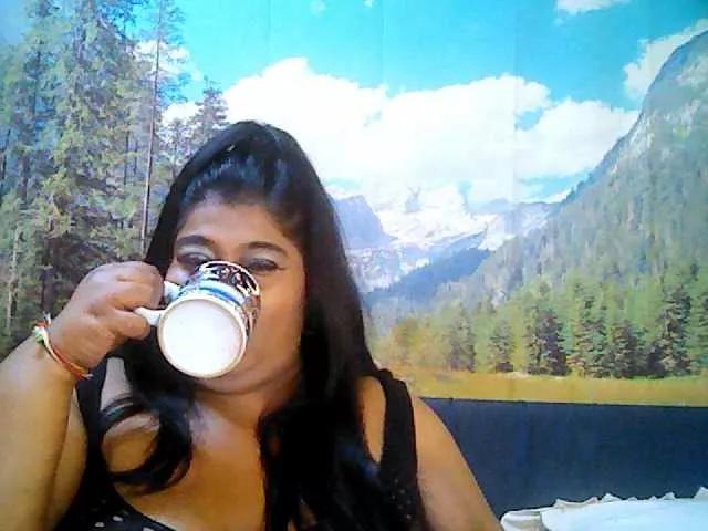 indianhoney on BongaCams 