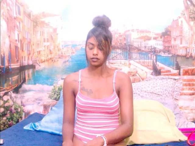 indiantatianna on BongaCams 