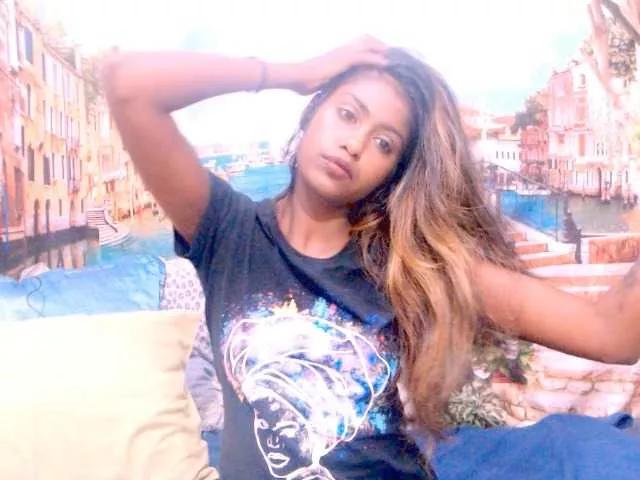 indiantatianna on BongaCams 