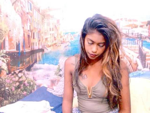 indiantatianna on BongaCams 