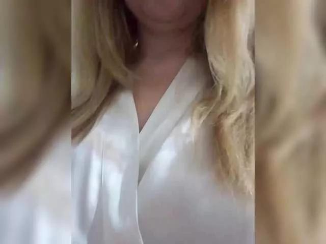 INESSAsexi on BongaCams 