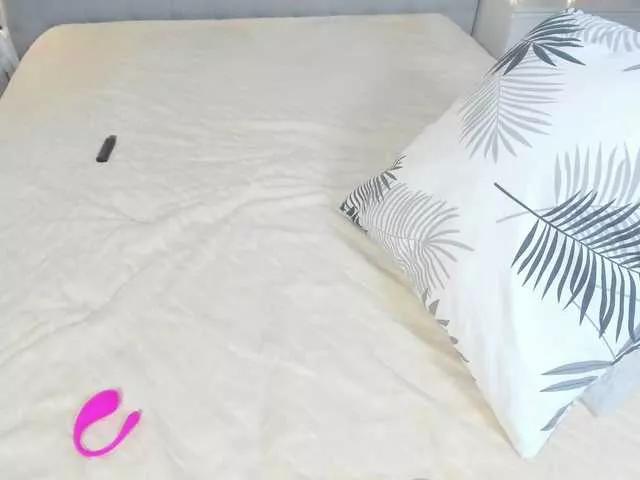 InfiniteDesire on BongaCams 