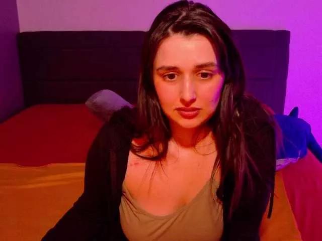 Jennasxy19 on BongaCams 