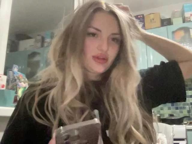 Jinamoona on BongaCams 
