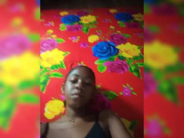 jouliana24 on BongaCams 