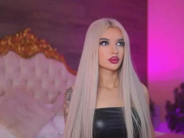 JuicyJessye on BongaCams 