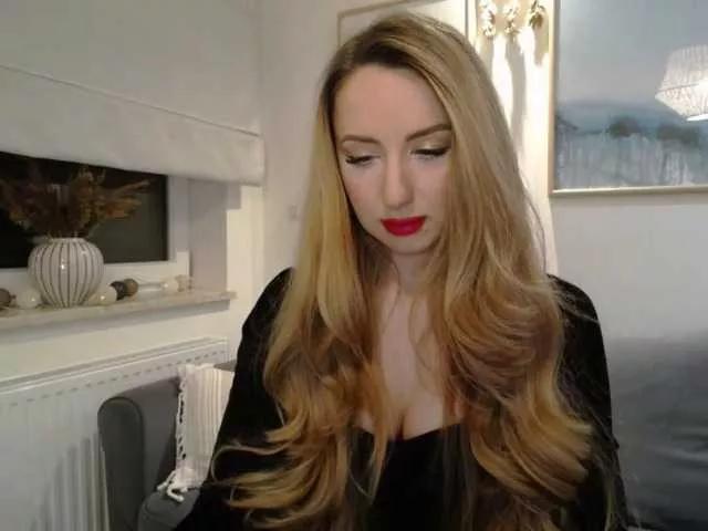 JulietteGlow on BongaCams 