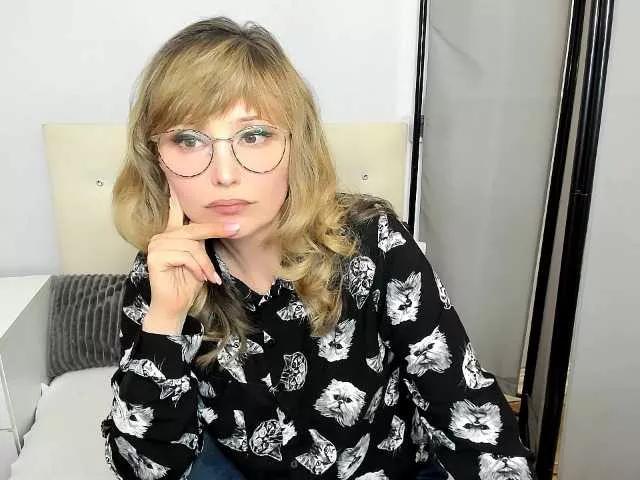 JustineAmore on BongaCams 
