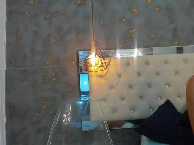 karlarusso on BongaCams 