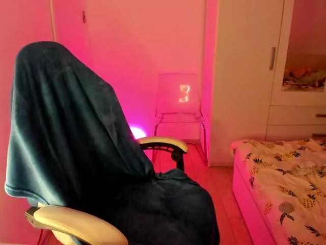 kaylalaine1 on BongaCams 