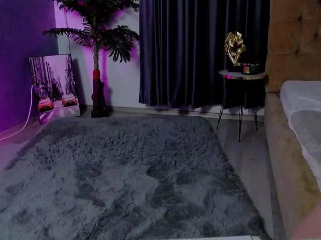 KaylaMoonx on BongaCams 