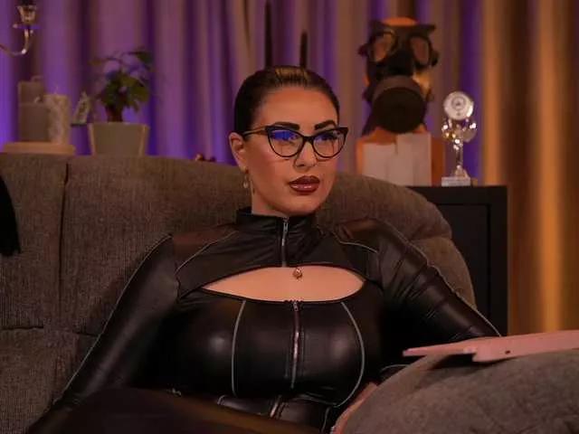 KellyKent on BongaCams 