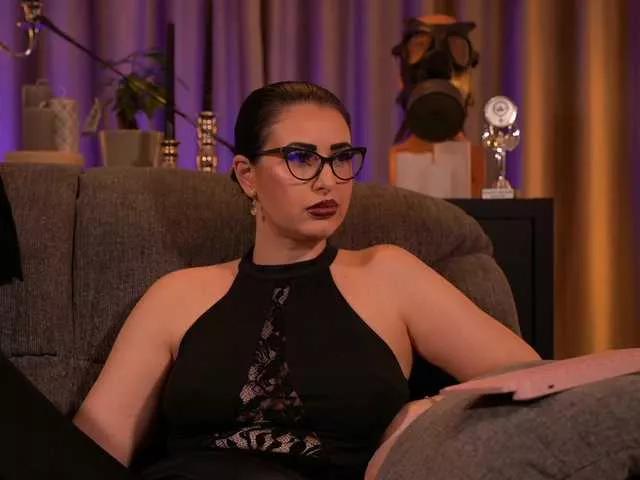 KellyKent on BongaCams 
