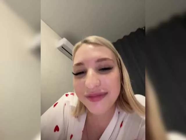 KettyPretty25 on BongaCams 