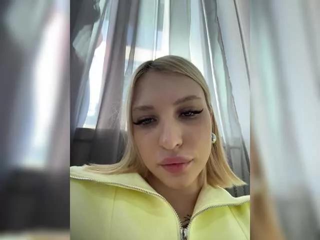 KettyPretty25 on BongaCams 