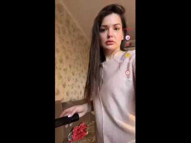 KikiMilf84 on BongaCams 