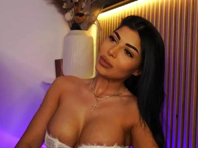 KimyBroox on BongaCams 