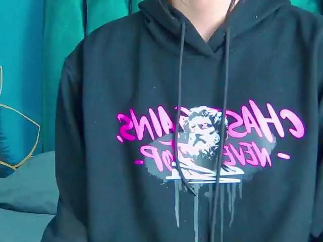 kinkyzoeandema on BongaCams 