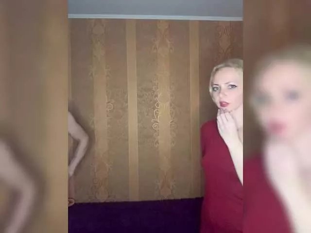 Offline KristenKisa on BongaCams