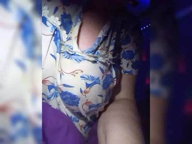 lady-Nicol on BongaCams 