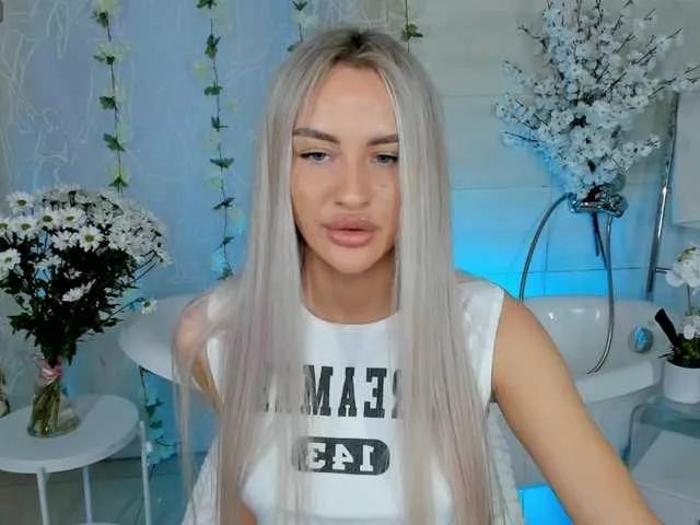 LeilaFlower on BongaCams 