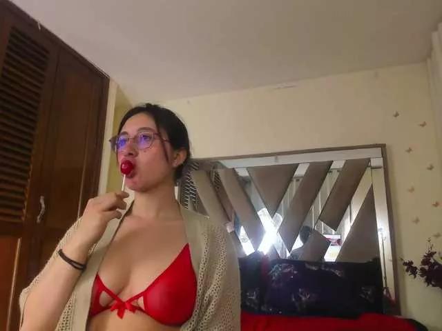 leyladarly on BongaCams 