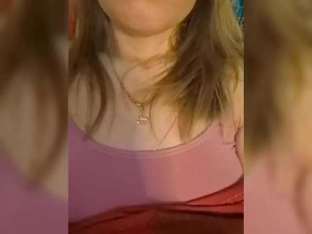 LiaLucos on BongaCams 
