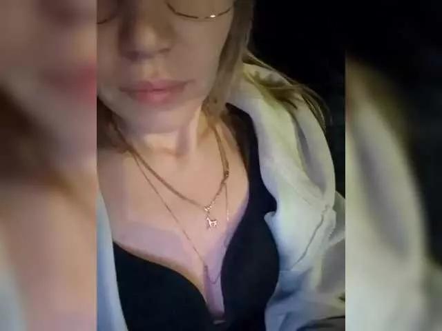 LiaLucos on BongaCams 
