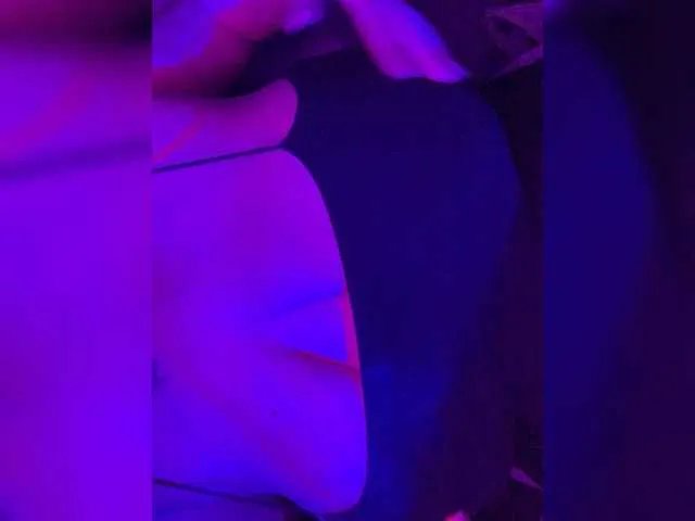 Offline LikoNik on BongaCams