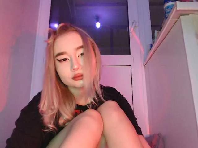 LilCharliey on BongaCams 