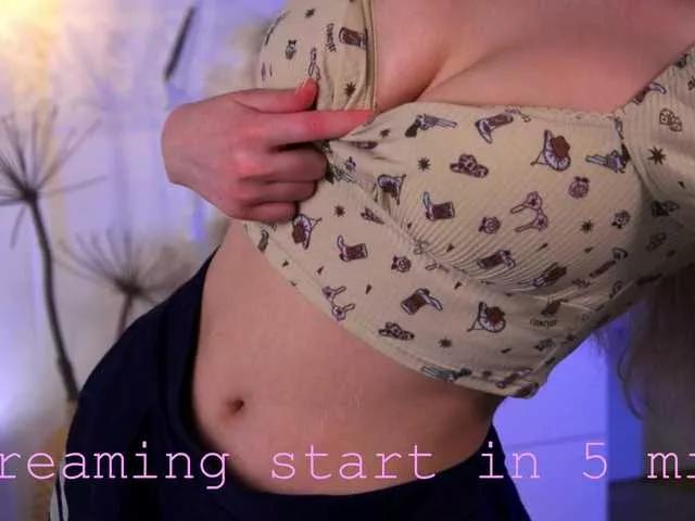 lili-meow on BongaCams 