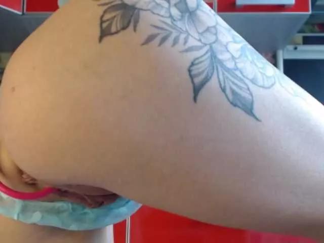 LilianaL on BongaCams 