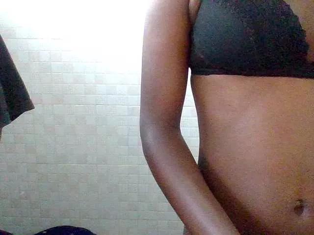 LilyAva2 on BongaCams 