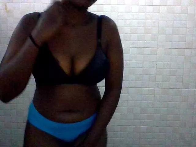 LilyAva2 on BongaCams 