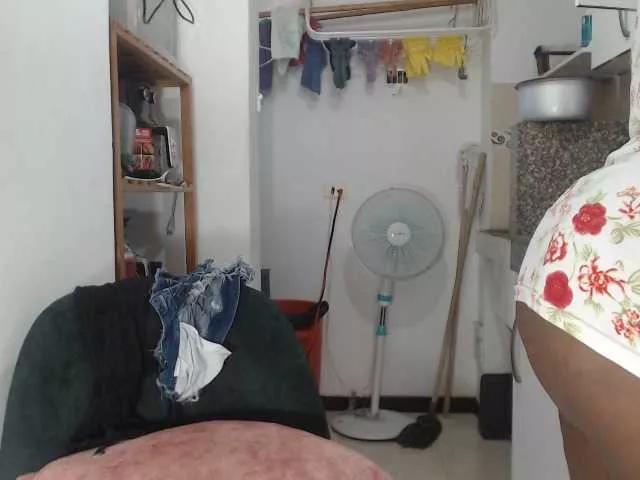 LiraRusso1 on BongaCams 