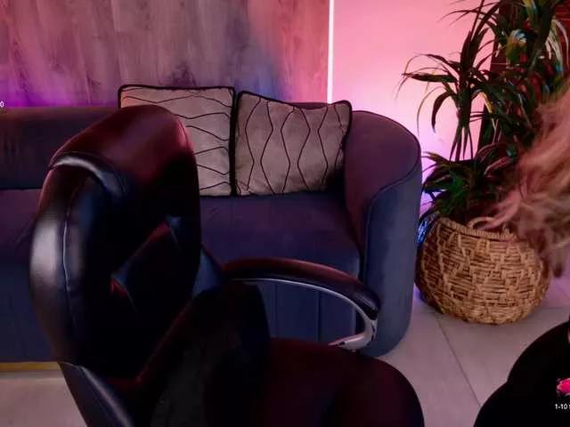 LisaMonroe on BongaCams 
