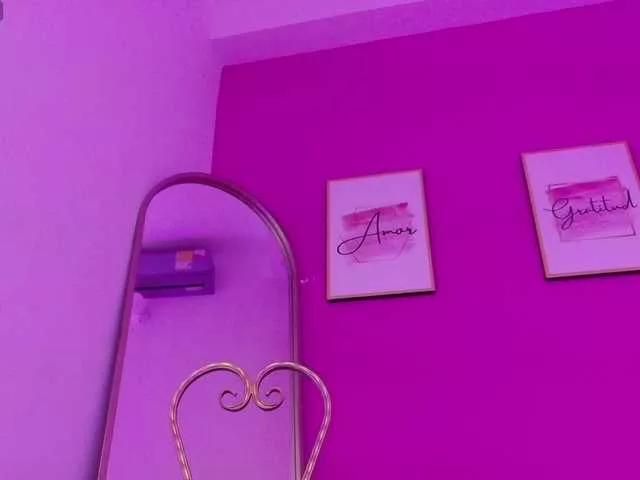 littleebonymommy on BongaCams 