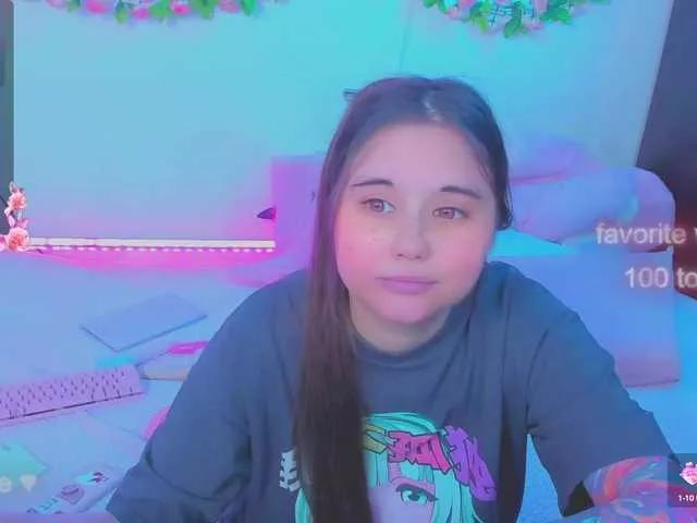 LittleKitsune on BongaCams 