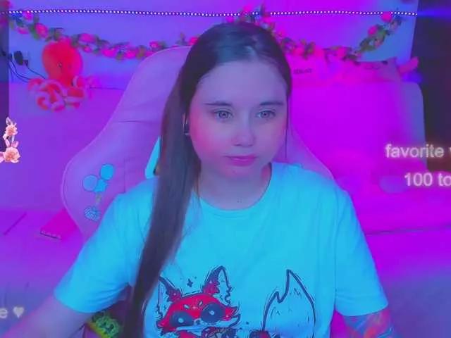 LittleKitsune on BongaCams 