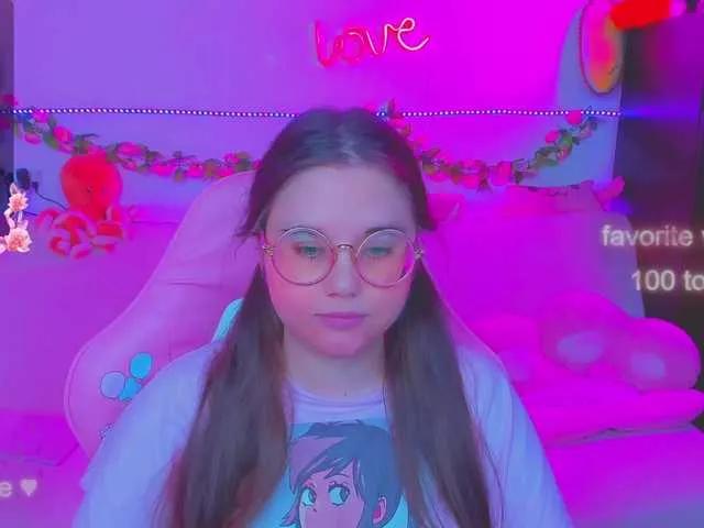 LittleKitsune on BongaCams 