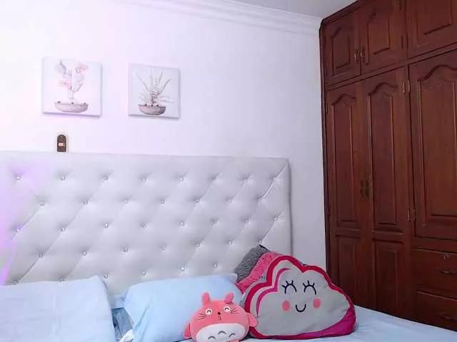 littleslut1 on BongaCams 
