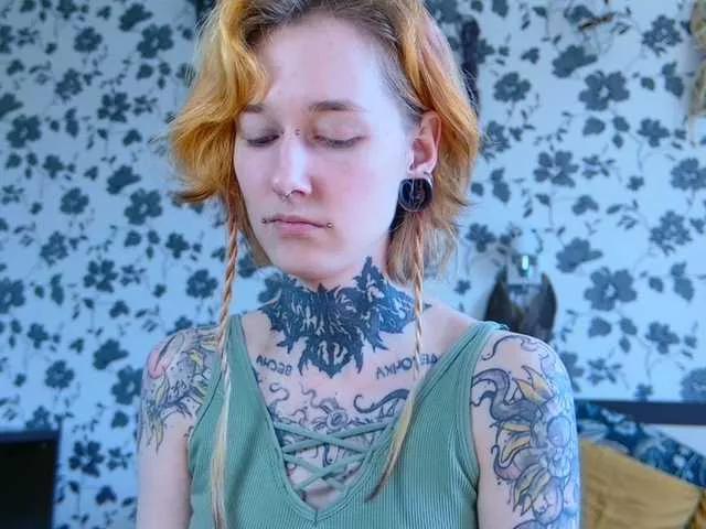 LittleSpaceMouse- on BongaCams 