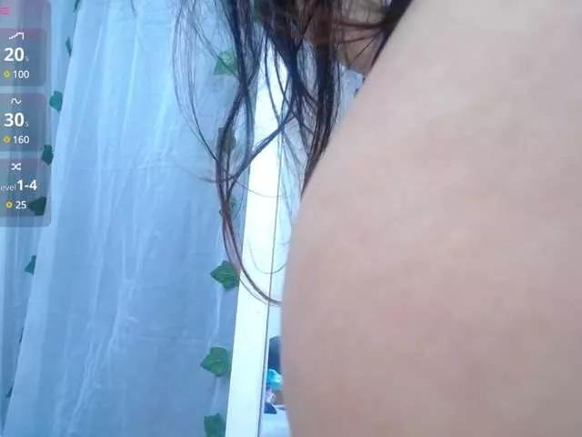 lizzybarbie1 on BongaCams 