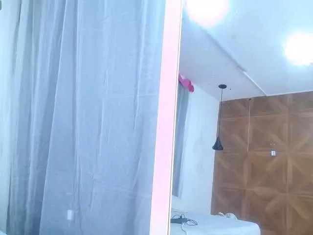 lizzybarbie1 on BongaCams 