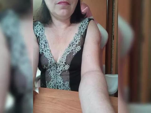 Lola18111 on BongaCams 