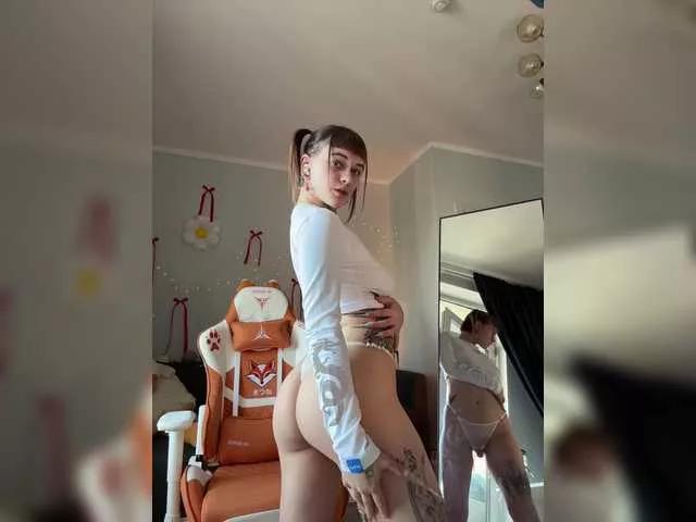 LolyMolly on BongaCams 