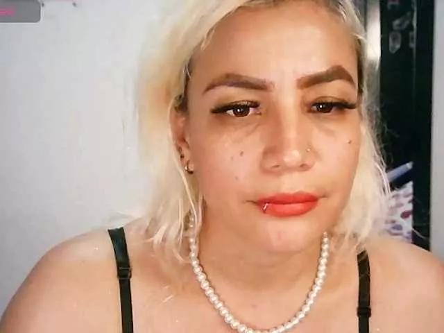 luckyjok on BongaCams 
